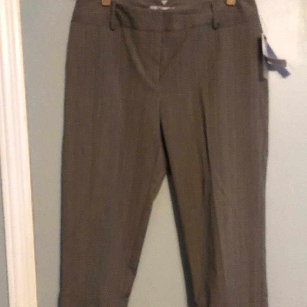 Nine and Co Capri Size 12